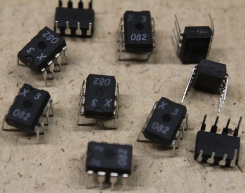 Stück b082 pdip 8 - 10,